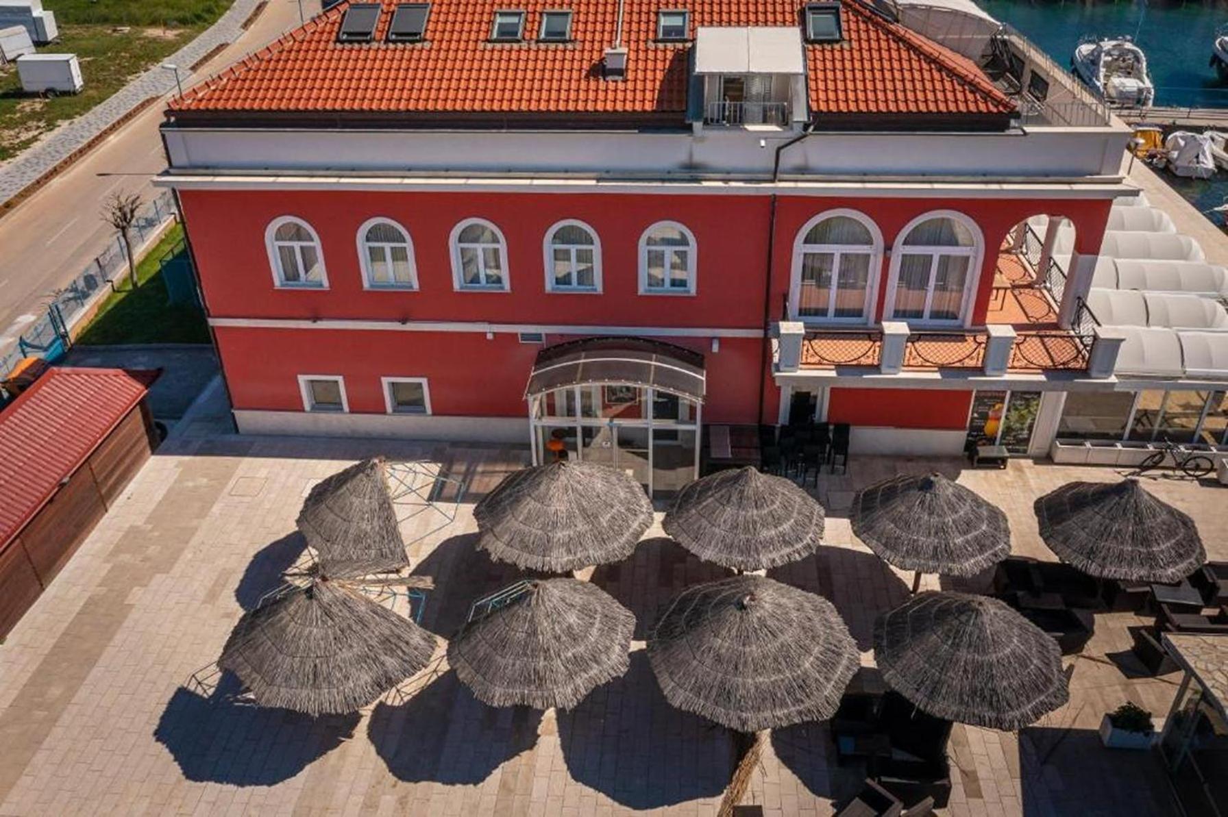 Villa Arcadium Tribalj Eksteriør bilde